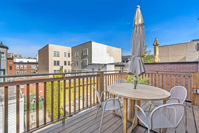 Foto del edificio - 90 Garden St