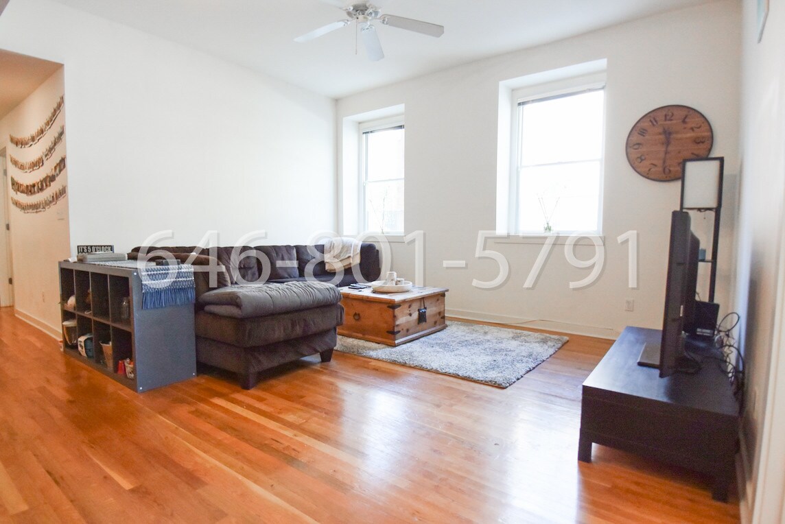 Primary Photo - 716 Madison St