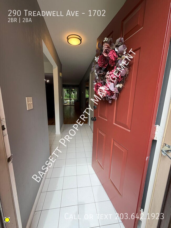 Foto del edificio - 290 Treadwell St
