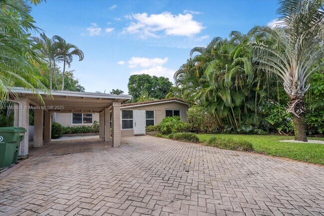 Foto del edificio - 613 NE 17th Terrace