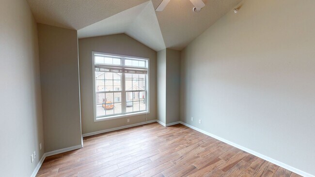 Foto del edificio - 1 Bedroom Apartment Available August 1st, ...