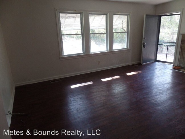 Building Photo - 3 br, 1 bath House - 989 Poplar Street