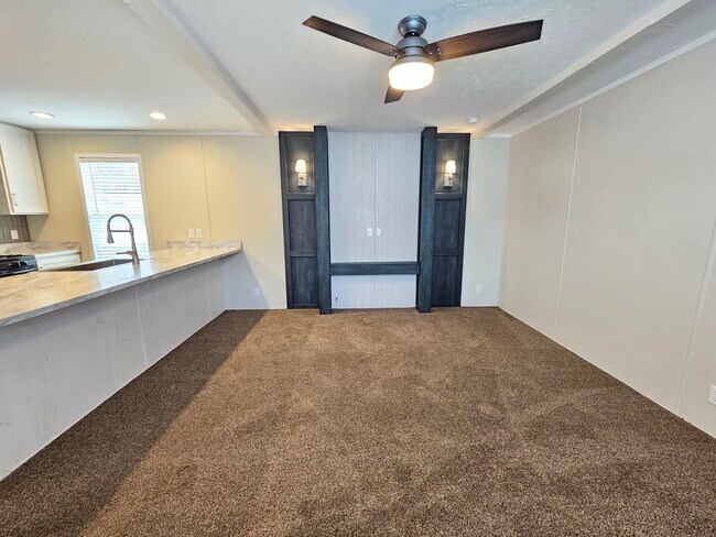 Building Photo - 46000 Geddes Rd