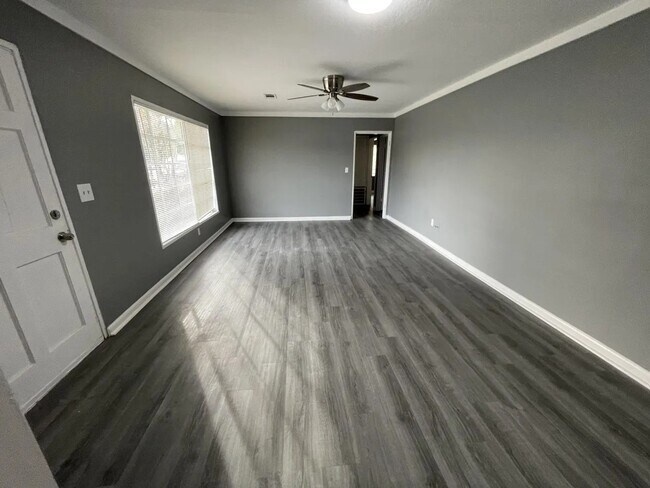 Foto del edificio - 709 Quinn St