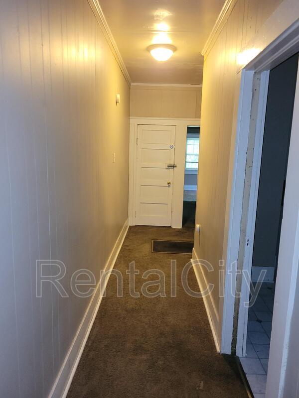 Foto del edificio - 904 Sunnybrae Ave