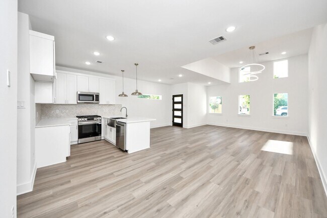 Foto del edificio - 9409 Caddo Rd