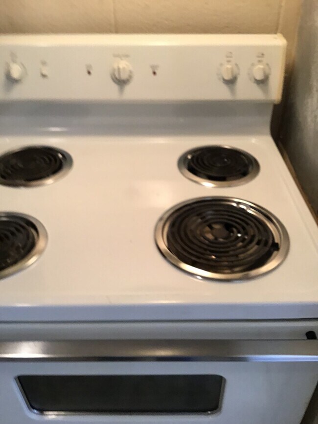 Foto del edificio - 1 Bedroom/1 Bath Apt in North Columbus