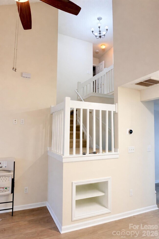 Foto del edificio - 111 Lynch Cir