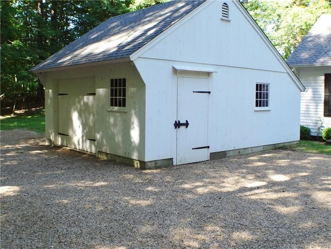 Building Photo - 26 Pitch Rd