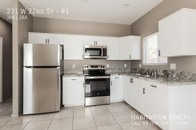 Photo - 231 W 22nd St Townhome