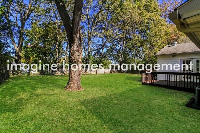 Building Photo - Completely Remodeled 4 bedroom in Forest Park