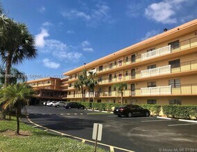 Building Photo - 9273 SW 8th St