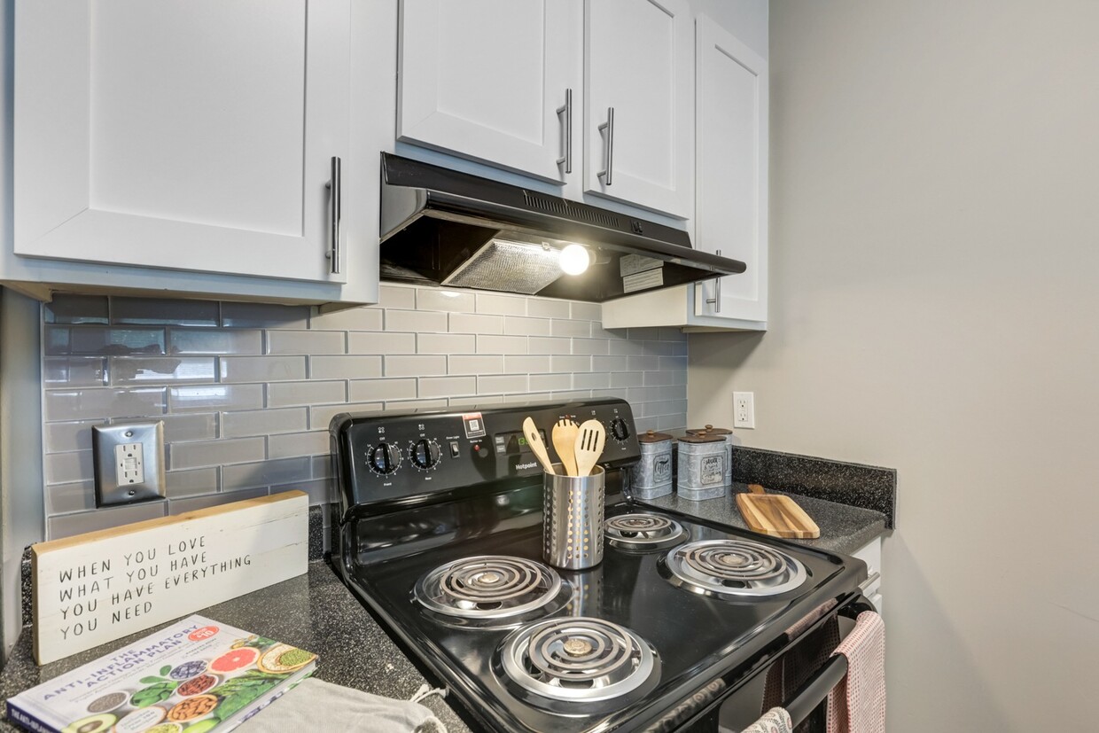 Foto principal - Huntersville Apartment Homes