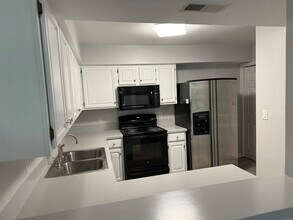 Building Photo - 5828 Harris Grove Ln