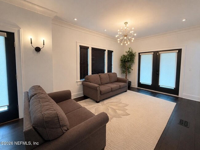 Foto del edificio - 1544 N Laura St