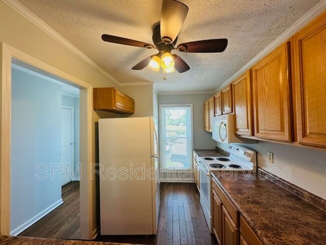 Building Photo - 1811 Savannah Ct