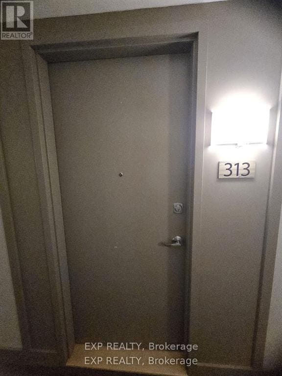 Building Photo - 60 Springhurst Ave