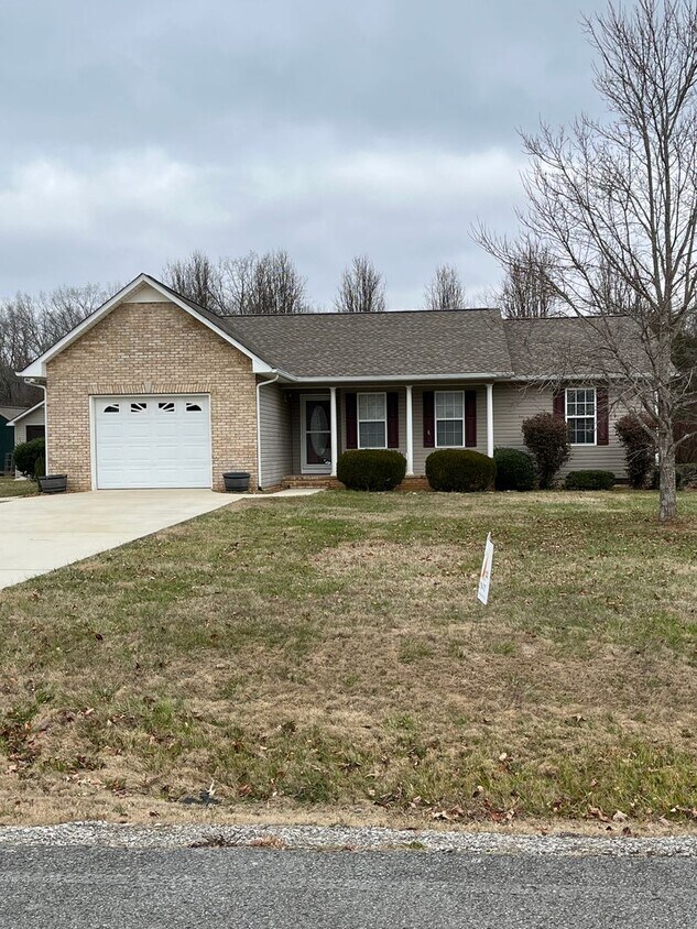 Primary Photo - House in Winchester, TN