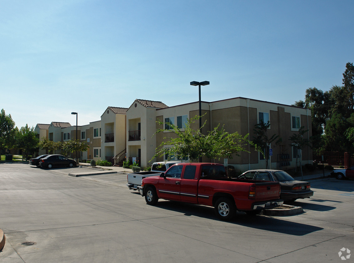 Primary Photo - Quail Ridge Apartments