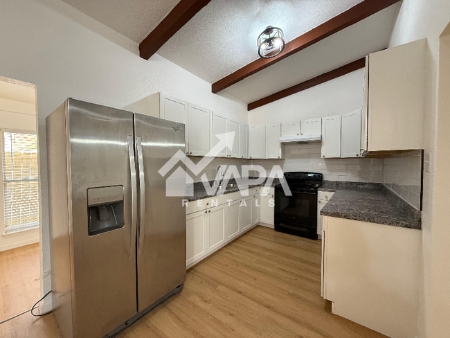 Photo - 5512 Grand Lake Dr House