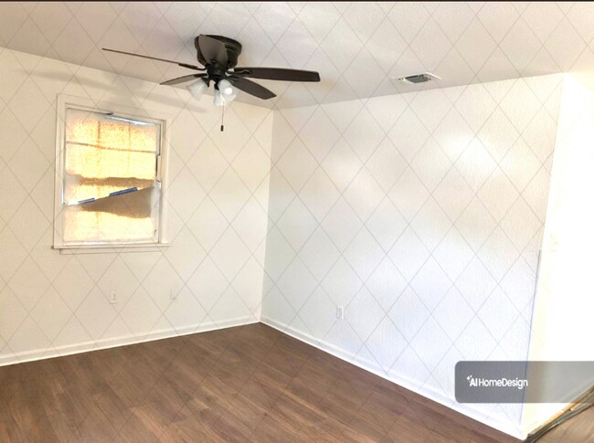 Foto del edificio - 633 Cameron Ct