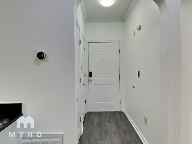 Building Photo - 4333 Dunwoody Park