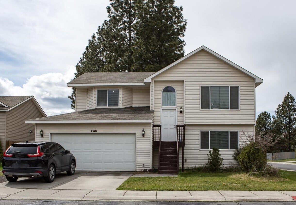 Primary Photo - 4 Bedroom in Cheney