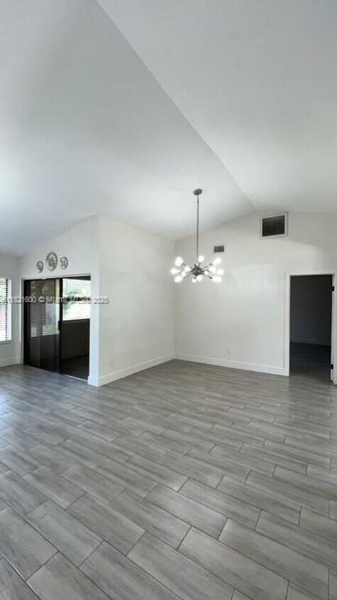 Foto principal - 21838 Rainberry Park Cir