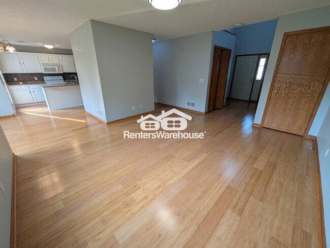 Foto del edificio - 10549 64th Way NE