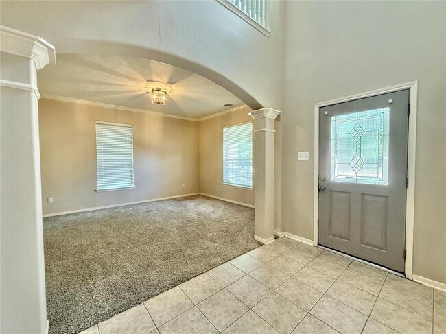 Foto del edificio - 25314 Oak Knot Dr