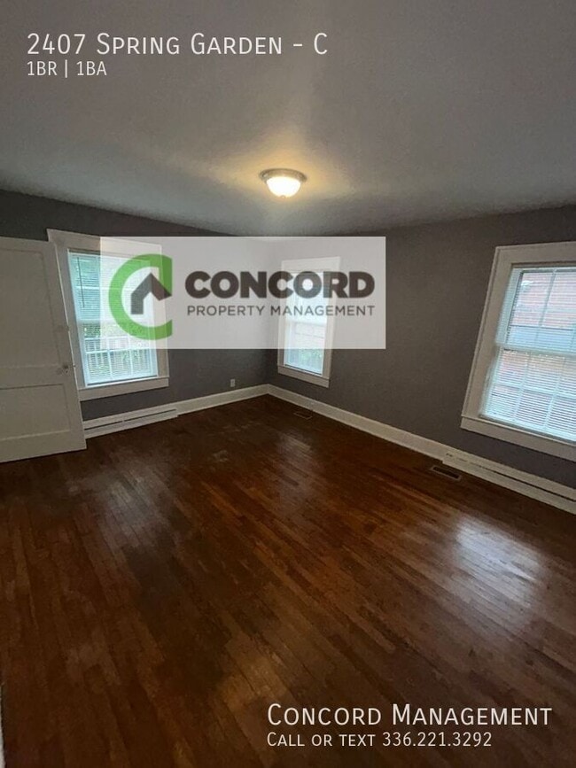 Foto del edificio - 2407 Spring Garden St