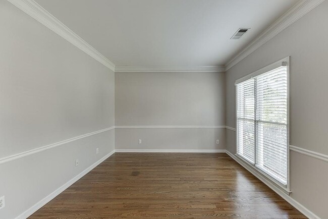 Foto del edificio - 1795 Lake Heights Cir