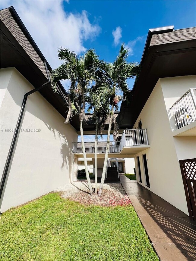 Foto del edificio - 8475 SW 94th St