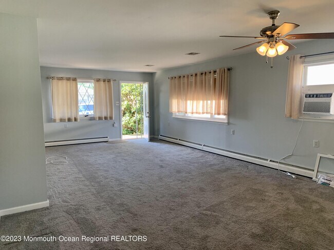 Building Photo - 42 Georgetown Dr