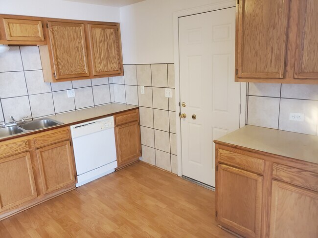 Foto del edificio - 5800 Oneida St