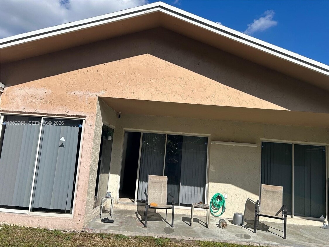 Building Photo - 11966 SW 210th St