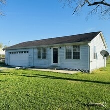 Building Photo - 9865 Vernall Ln
