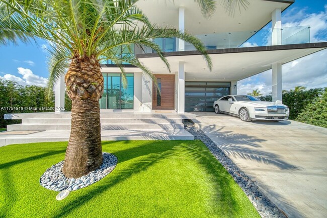 Foto del edificio - 7520 W Treasure Dr