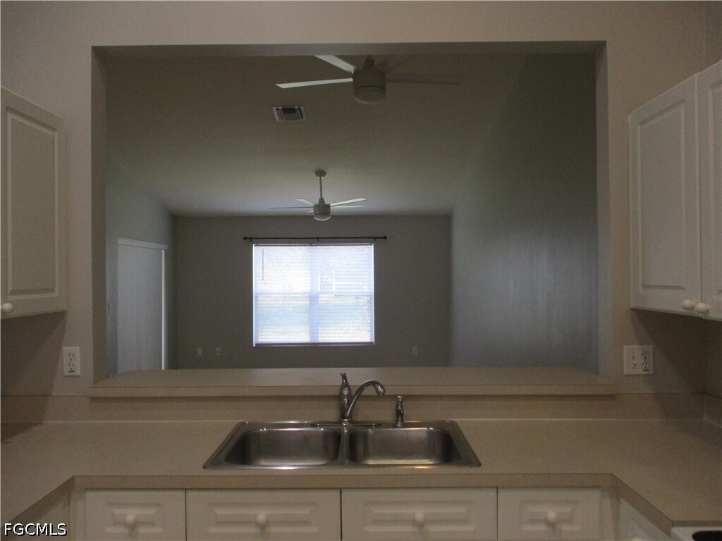 Foto del edificio - 4330 SW 7th Pl