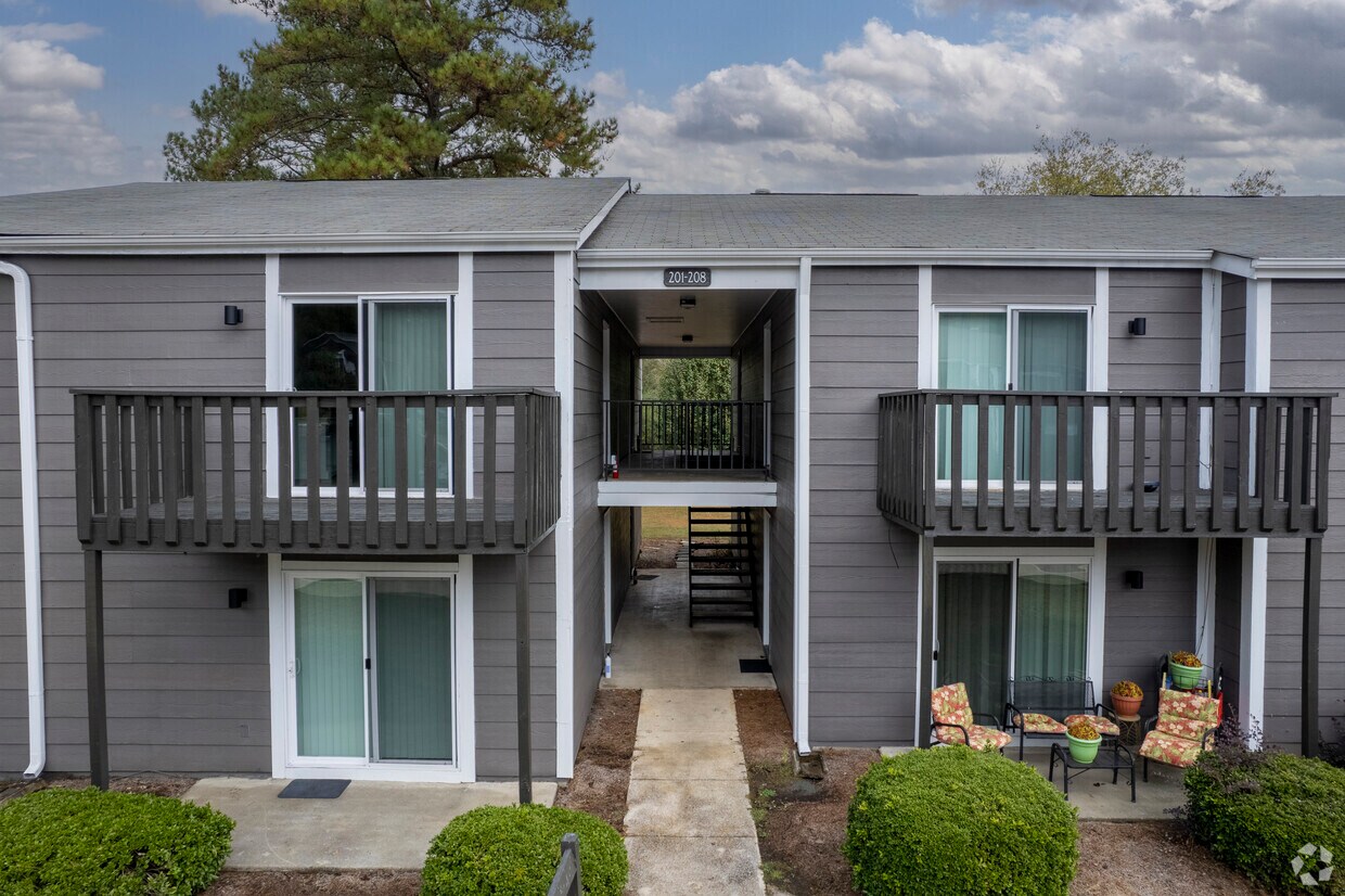 Spring Lake Lodge Apartments Apartments in Rainbow City, AL
