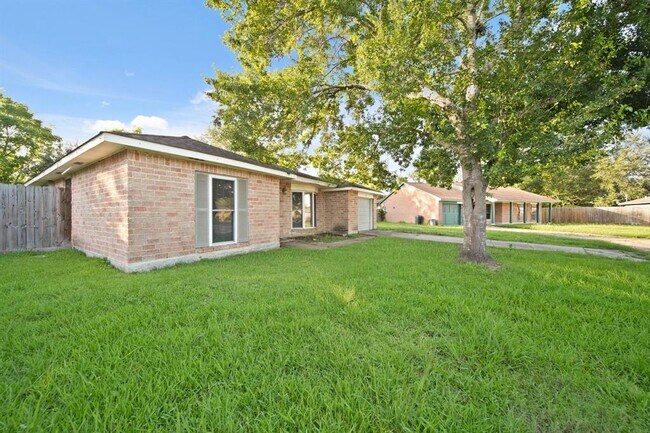 Foto del edificio - 506 Brendon Park Ln