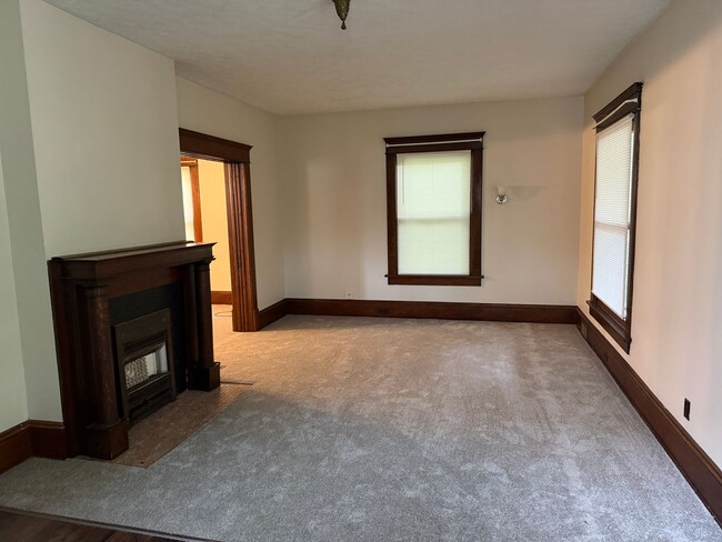 Foto del edificio - Updated 3-4 Bedroom House