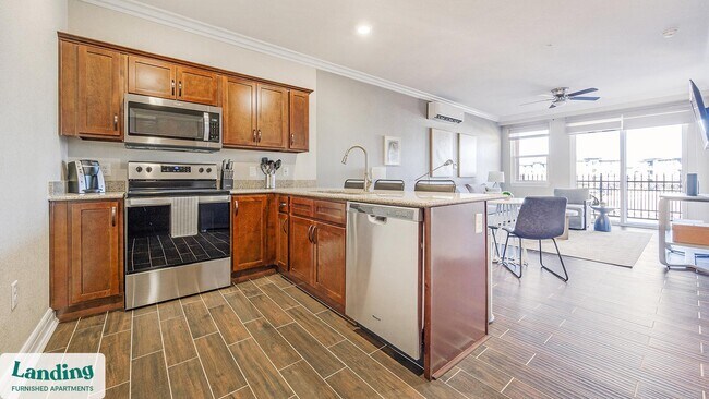 Foto del edificio - 5150 Ronald Reagan Blvd