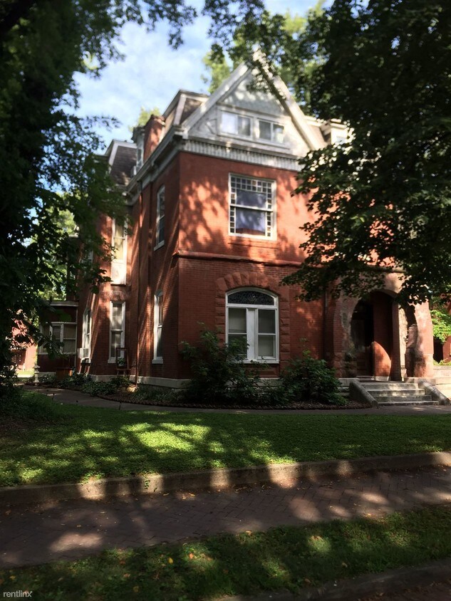 Primary Photo - 221 Abend St