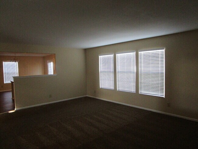 Foto del edificio - 2890 Sentiment Ln