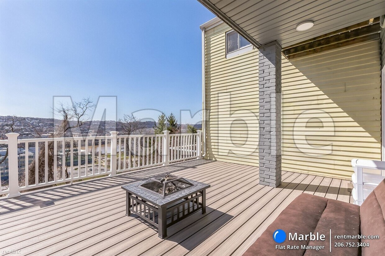 Primary Photo - 5 br, 2 bath House - 3448 Frazier St