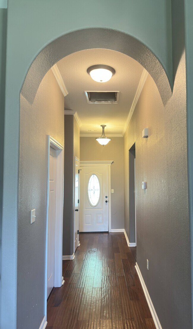Foto del edificio - 4024 Glen Laurel Dr N