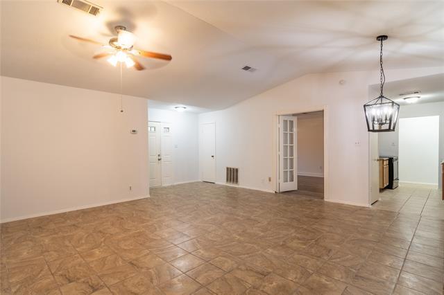 Building Photo - 817 Oak Grove Ln