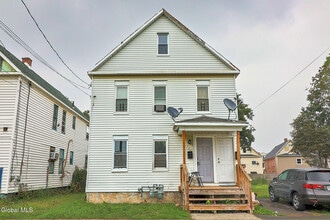 Building Photo - 111 Duane Ave