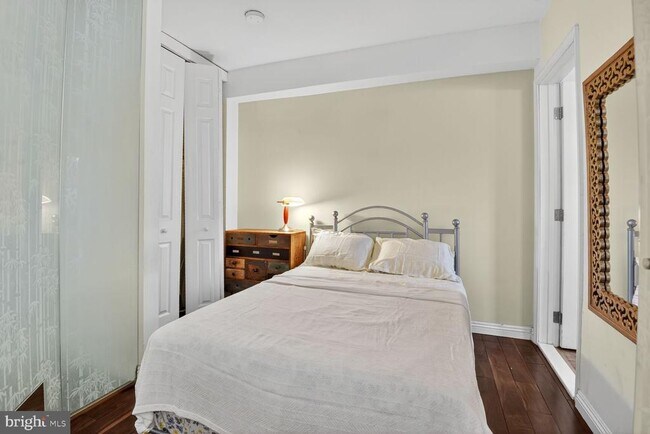 Foto del edificio - 3701 Connecticut Ave NW